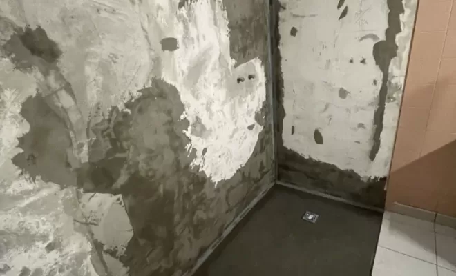 Création d'un bac de douche en un seul carreau à Dax