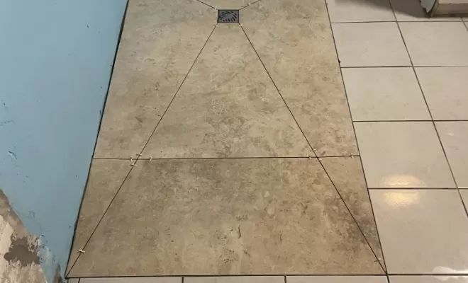 Création d'un bac de douche en un seul carreau à Dax