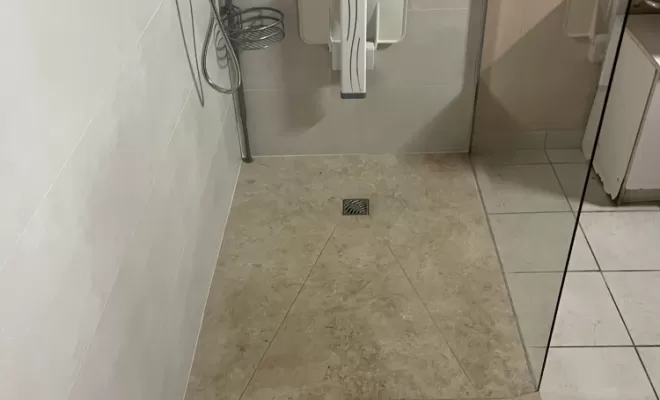 Pose de carrelage de salle de bain, Saint Vincent de Paul, Delmon Daniel